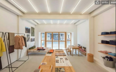 簡(jiǎn)書女裝展柜